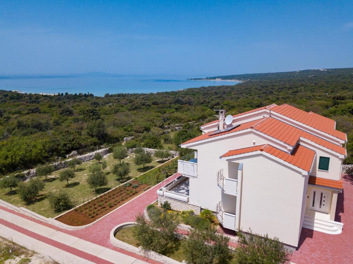 Agata Apartments Novalja Bagian luar foto